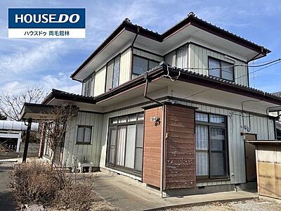 外観:敷地115坪(381m2)の東南角地です。 外観:敷地115坪(381m2)の東南角地です。