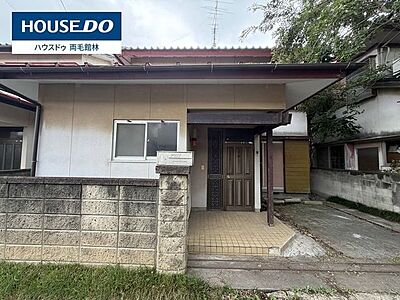外観:レトロな趣のある2階建て住宅です 外観:レトロな趣のある2階建て住宅です