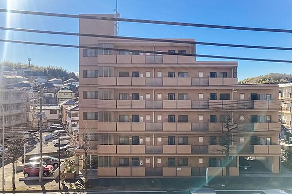 南西向きのバル...