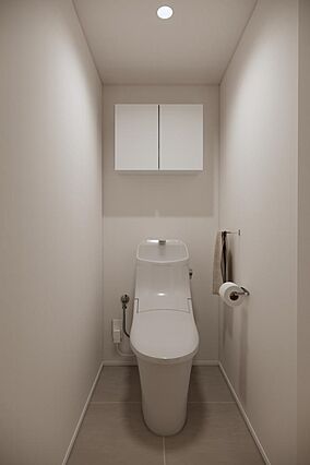 トイレには廊下...