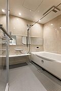 浴室は1620サイズの広めのユニットバスを採用。一日の疲れをゆったりと癒すバスタイムが叶いますよ。
