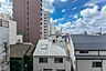 その他：南西向きのバルコニー正面には戸建てがありますが、こちらの所在の方が高く、距離も取れているので、視線が気になることはなさそうです。