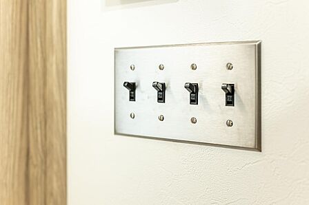 コンセントスイッチ