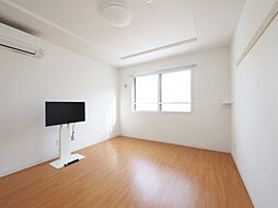 ｃｏｆｆｒｅｔ平和通6 3階1Kのリビング/ダイニング