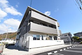 香川県高松市高松町（賃貸アパート1LDK・1階・41.85㎡） その1