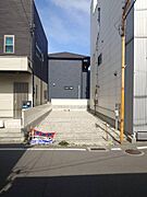 現在は更地になっています。建築条件なしなのでお好きな設計で建てれます。
