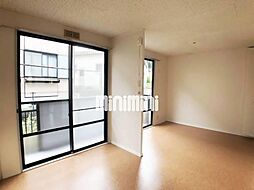 ロイヤルヒルズ1番館 102 1階2LDKのリビング/ダイニング