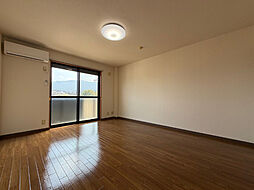 シャンベール．ｕ 208 2階1Kのリビング/ダイニング