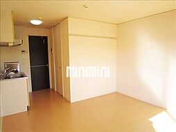 パストラルドミール 107 1階ワンルームのリビング/ダイニング