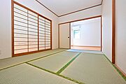 6畳の和室です♪畳替え済です♪