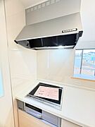 換気扇・IHクッキングヒーター モデル棟