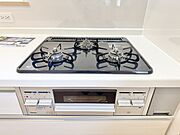 三口コンロ 同社施工例となります。