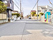 接道状況：北側約6ｍ公道、西側約8ｍ公道 