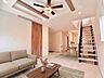 リビング/ダイニング：オープンでのびやかな空間を生み出す、こだわりの広がりとゆとり。家族と過ごす時間を大切にしたい方にぴったりの明るくゆとりある住空間です。 ※家具はイメージパースとなります。