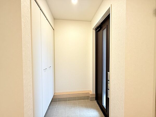 玄関を拡大表示