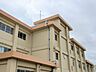 周辺：千葉市立松ケ丘小学校（400m）
