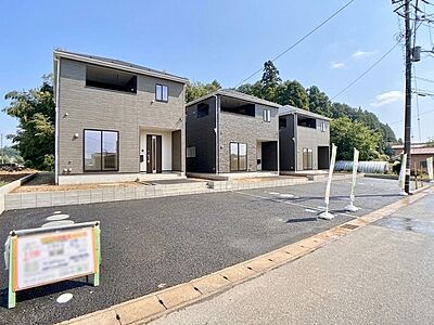 外観:完成しました! 即日ご案内可能です! 写真では伝わりきらない、光と風の通り道をぜひ現地でご体感ください。 外観:完成しました! 即日ご案内可能です! 写真では伝わりきらない、光と風の通り道をぜひ現地でご体感ください。