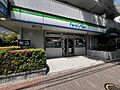 ファミリーマー...