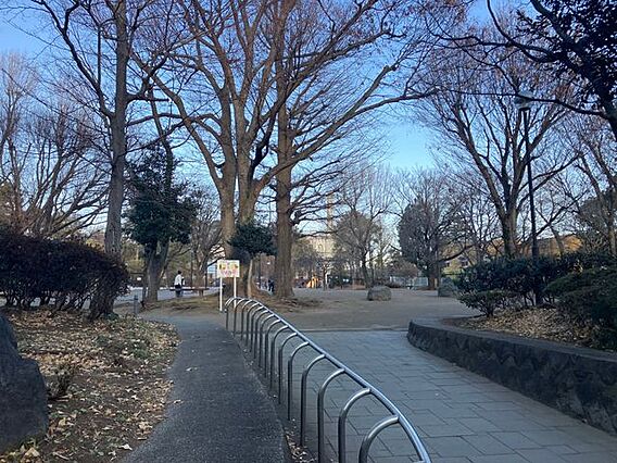 下馬中央公園 ...