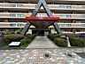 その他：【マンション玄関】特徴的なデザインのマンション玄関になります！