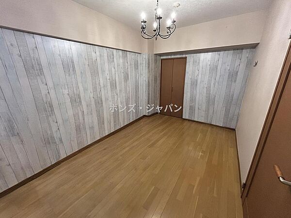 洋室を拡大表示