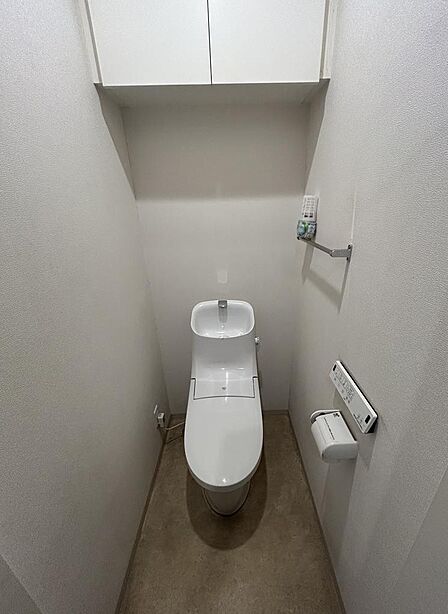 【共用部トイレ】1階の共用部分にあるトイレです!