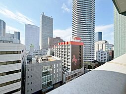 今日も、明日も、この街で、きっと誰かがしあわせになる物語が描かれていくはずです。同じ風景が毎日365日、まったく違う顔を見せてくれる。爽快な風も毎日やさしく頬をなでてくれます。