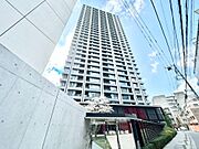 住まう人たちに与えられるゆとりある生活と受け継がれる資産。素晴らしい立地から生み出される時の隙間は家族で過ごすための新しいくかけがえのない時間。
