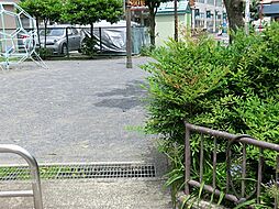 高田二丁目中央児童遊園まで約339m