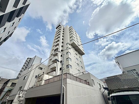 ここに住むから...
