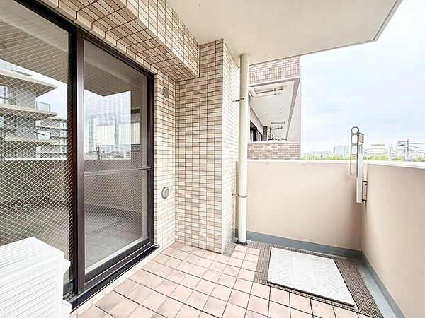 バルコニーを拡大表示