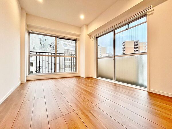 寝室を拡大表示
