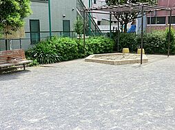 高田二丁目中央児童遊園まで約222m