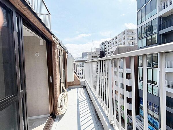 バルコニーを拡大表示