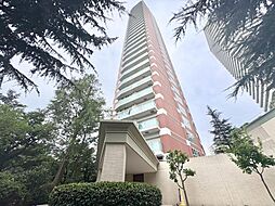 贅沢といえるほどの豊かな居住性と、プライドを満たすクオリティが見事に調和した住空間。
