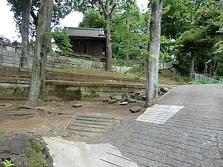 天神山児童遊園まで約579m