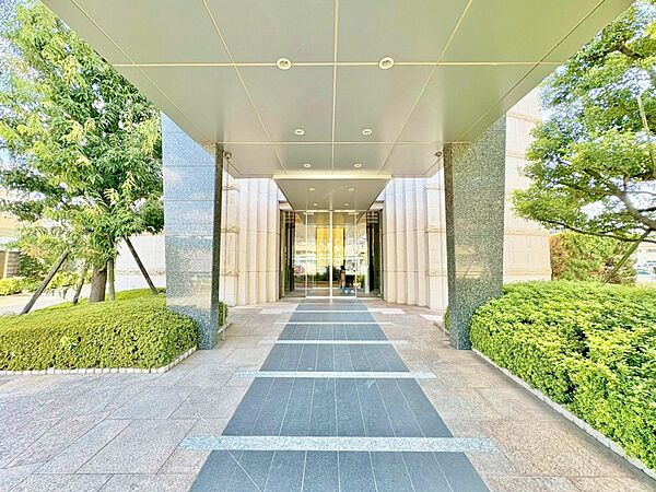 エントランスを拡大表示