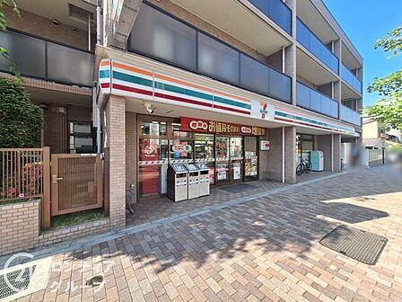 セブンイレブン神戸六甲口店 徒歩2分。 160m