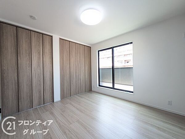 洋室を拡大表示