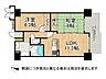 間取り：陽当りが良く、家族が自然と集まりやすい空間設計。各居室が効率的に配置されており、プライベートと共有スペースのバランスも◎。収納も豊富で、すっきりと整った暮らしを実現できます。
