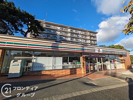 セブンイレブン神戸魚崎北町4丁目店 徒歩2分。 120m