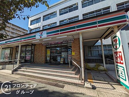 セブンイレブン神戸魚崎北町5丁目店 徒歩2分。 140m