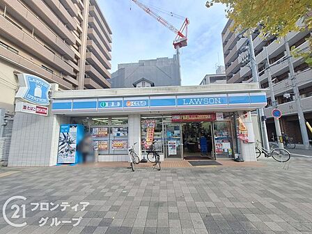 ローソン神戸三川口町三丁目店 徒歩4分。 320m