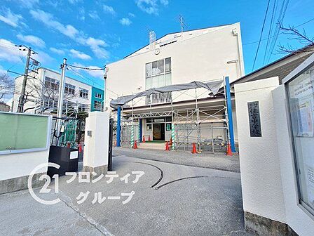 神戸市立住吉中学校 徒歩3分。 230m