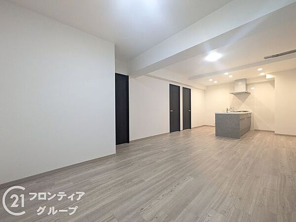 リビング/ダイニングを拡大表示