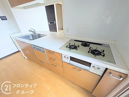 はじめてのご相談でも、経験豊富なスタッフが丁寧にお話を伺います。住まいのことで気になることがあれば、いつでもお声がけください
