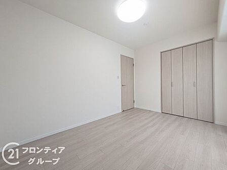 住まい選びは、価格や立地だけでなく、将来の暮らし方まで含めて考えることが大切です。今の段階で気になっていることを、まずスタッフに話してみてください