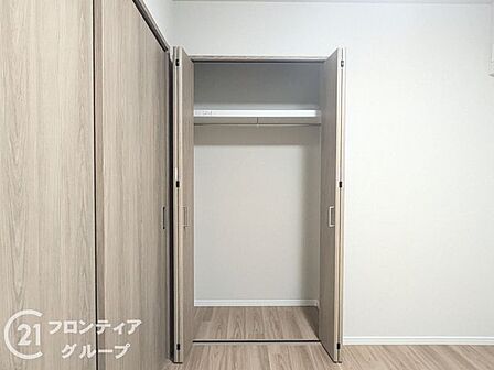 住まい選びは、価格や立地だけでなく、将来の暮らし方まで含めて考えることが大切です。今の段階で気になっていることを、まずスタッフに話してみてください