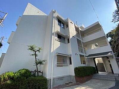 外観:3階建ての2階部分のお部屋です 外観:3階建ての2階部分のお部屋です