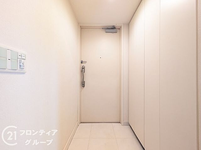 玄関 ワコーレディ・アルクス元町　中古マンション 3階/-